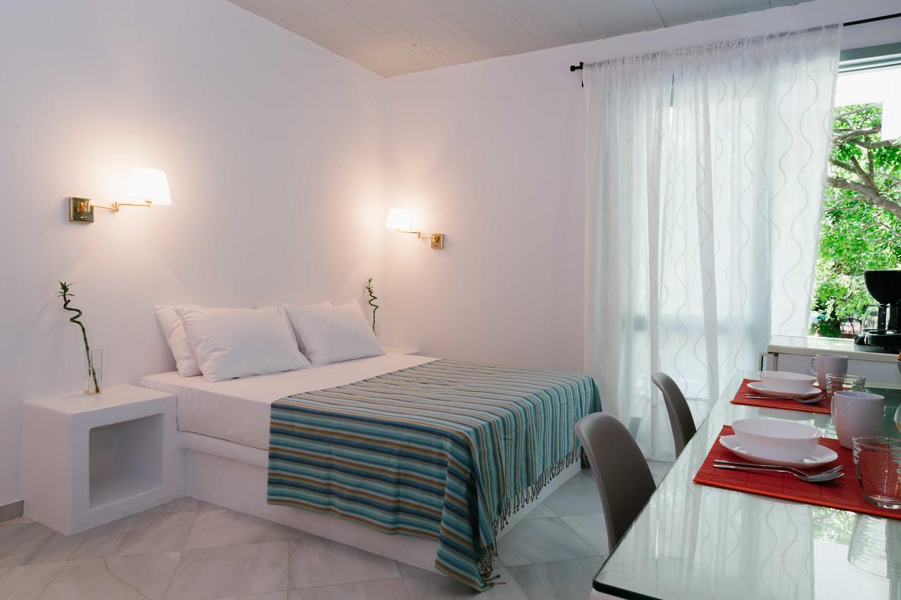 Alkithea Aparthotel Adamantas  Exterior photo