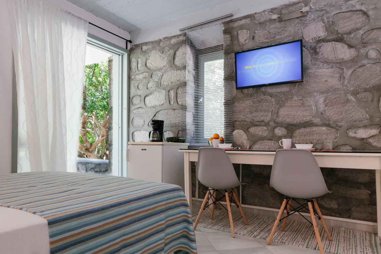 Alkithea Aparthotel Adamantas  Exterior photo